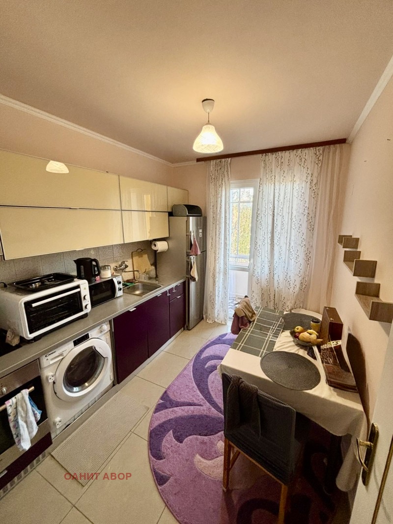 Продава 4-СТАЕН, гр. София, Оборище, снимка 4 - Апартаменти - 52421029