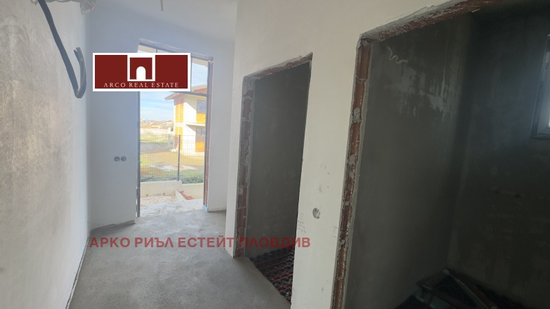 Продава КЪЩА, с. Първенец, област Пловдив, снимка 2 - Къщи - 52398295