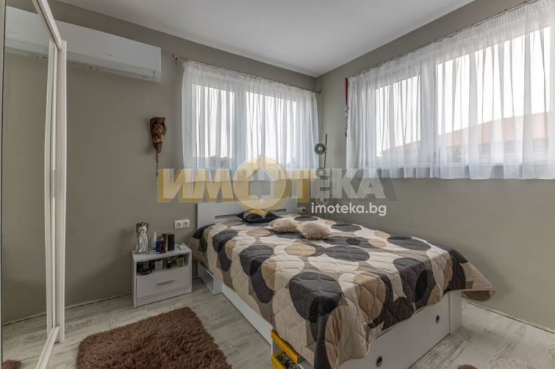 Продава КЪЩА, гр. Варна, с. Звездица, снимка 11 - Къщи - 53464275