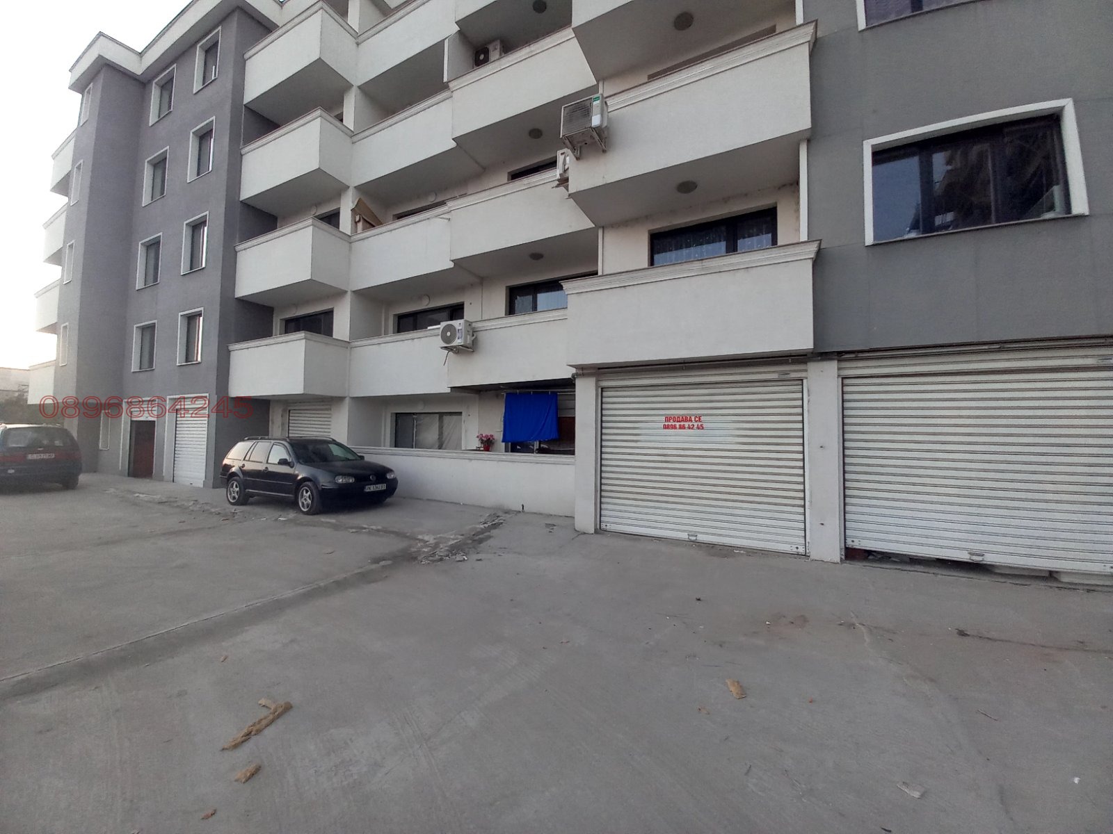 Продава ГАРАЖ, ПАРКОМЯСТО, гр. Перник, Изток, снимка 5 - Гаражи и паркоместа - 55646709