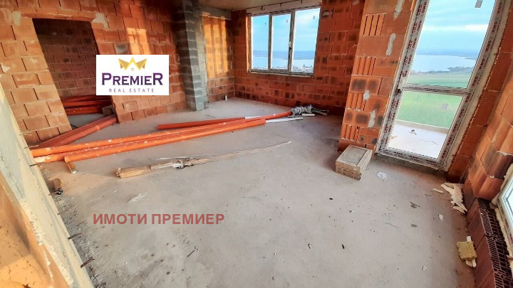 Продава 3-СТАЕН, гр. Бургас, област Бургас, снимка 2 - Апартаменти - 52986254