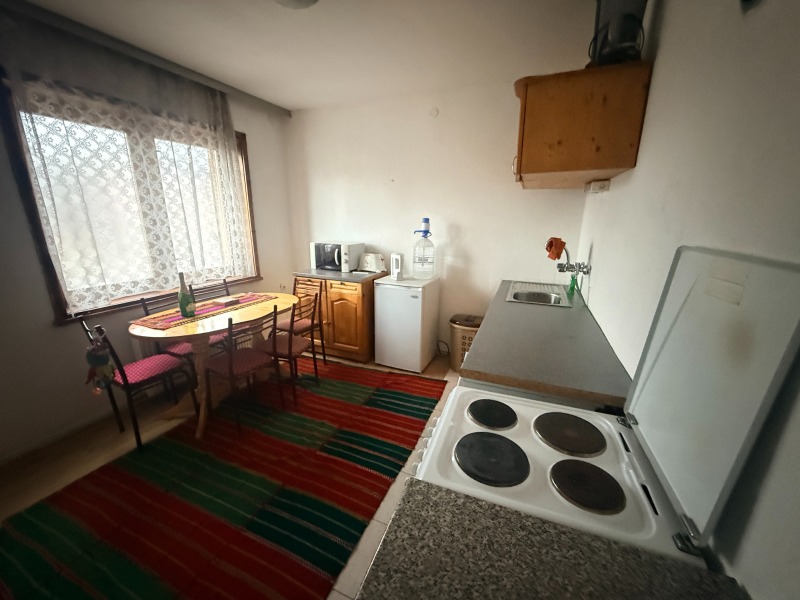 Продава КЪЩА, с. Долно Драглище, област Благоевград, снимка 10 - Къщи - 52533275