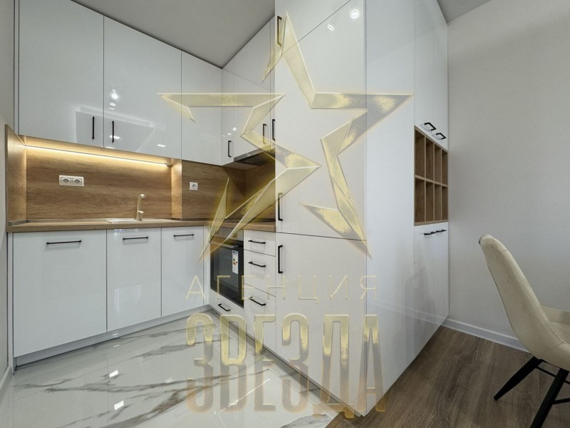 Продава 2-СТАЕН, гр. Пловдив, Остромила, снимка 2 - Апартаменти - 53175865