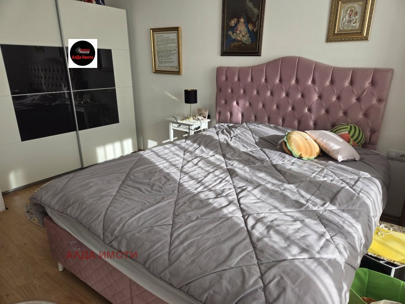 Продава КЪЩА, гр. София, м-т Детски град, снимка 12 - Къщи - 52838083