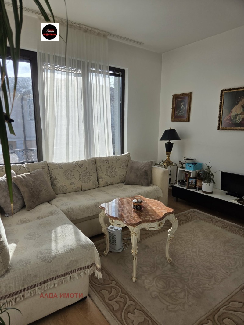 Продава КЪЩА, гр. София, м-т Детски град, снимка 5 - Къщи - 52838083