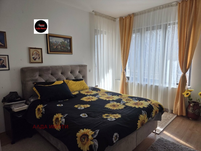 Продава КЪЩА, гр. София, м-т Детски град, снимка 10 - Къщи - 52838083