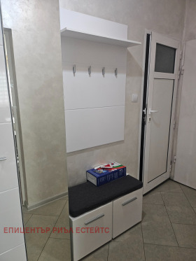 2 bedroom Iztok, Pernik 16