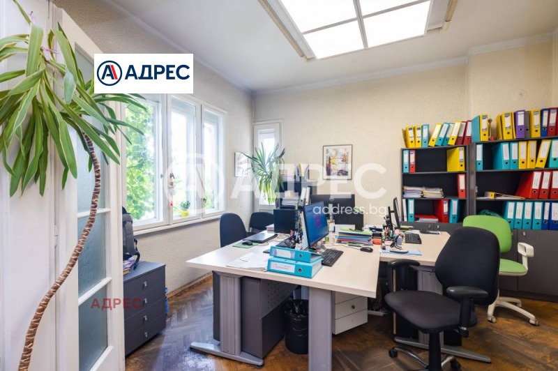 Продава  2-стаен град Варна , Център , 67 кв.м | 61221626