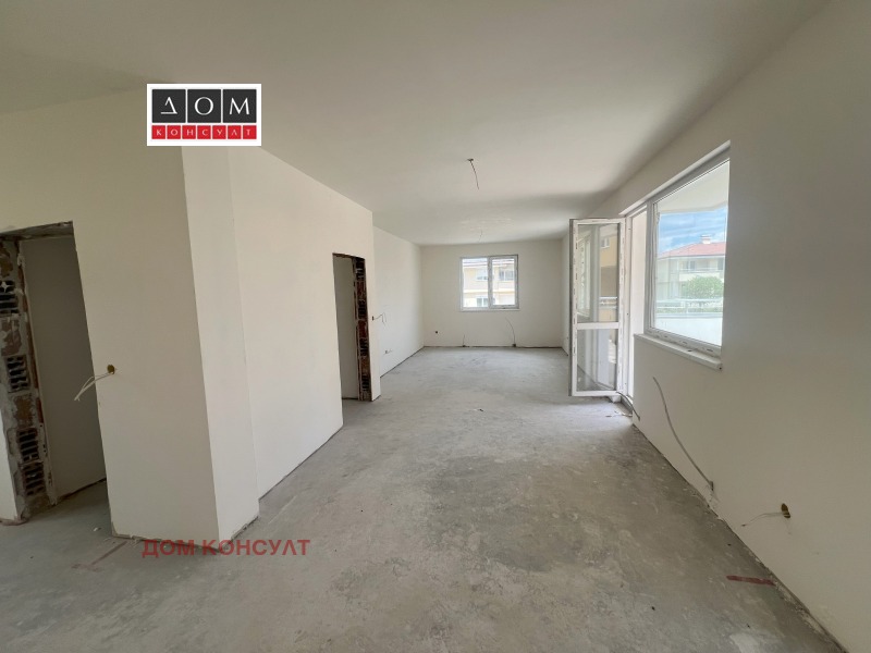 Myytävänä  Talo Sofia , Manastirski livadi , 189 neliömetriä | 96841582 - kuva [4]