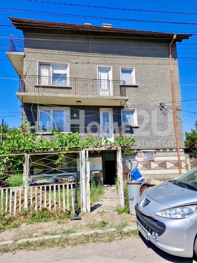 Продава  Къща град София , с. Волуяк , 240 кв.м | 38374061