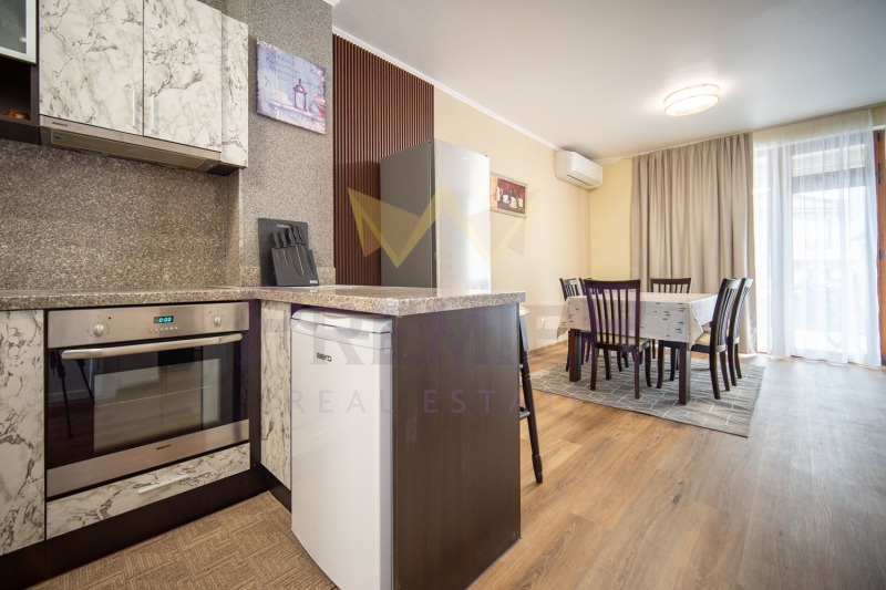 Продава КЪЩА, гр. Балчик, област Добрич, снимка 3 - Къщи - 52041231