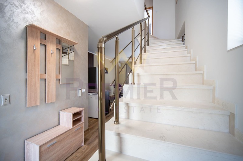 Продава КЪЩА, гр. Балчик, област Добрич, снимка 4 - Къщи - 52041231