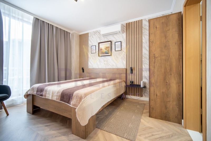 Продава КЪЩА, гр. Балчик, област Добрич, снимка 7 - Къщи - 52041231