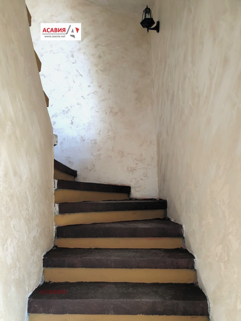 Продава КЪЩА, гр. Ловеч, Вароша, снимка 13 - Къщи - 52936670