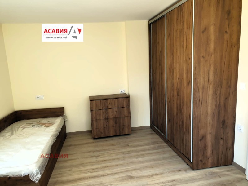 Продава КЪЩА, гр. Ловеч, Вароша, снимка 11 - Къщи - 52936670