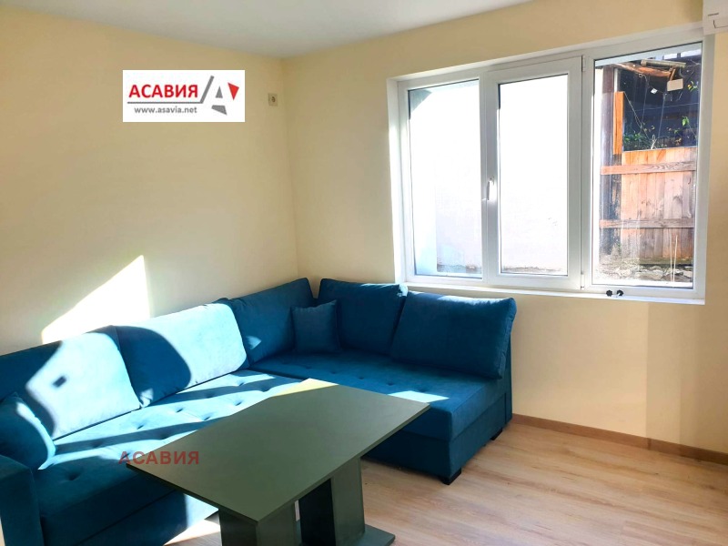 Продава КЪЩА, гр. Ловеч, Вароша, снимка 3 - Къщи - 52936670