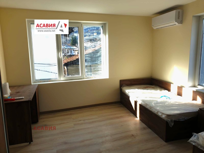 Продава КЪЩА, гр. Ловеч, Вароша, снимка 12 - Къщи - 52936670