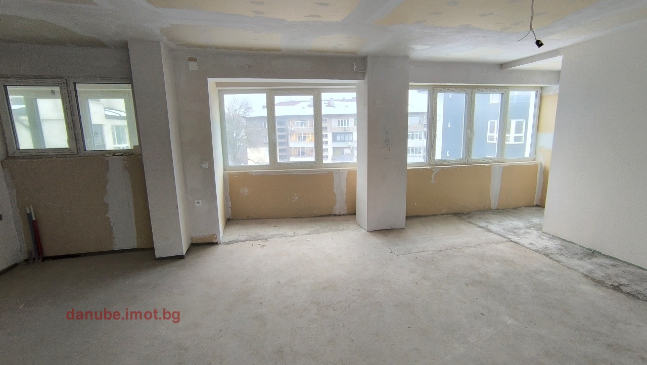 Продава 3-СТАЕН, гр. Русе, Център, снимка 6 - Апартаменти - 54238190