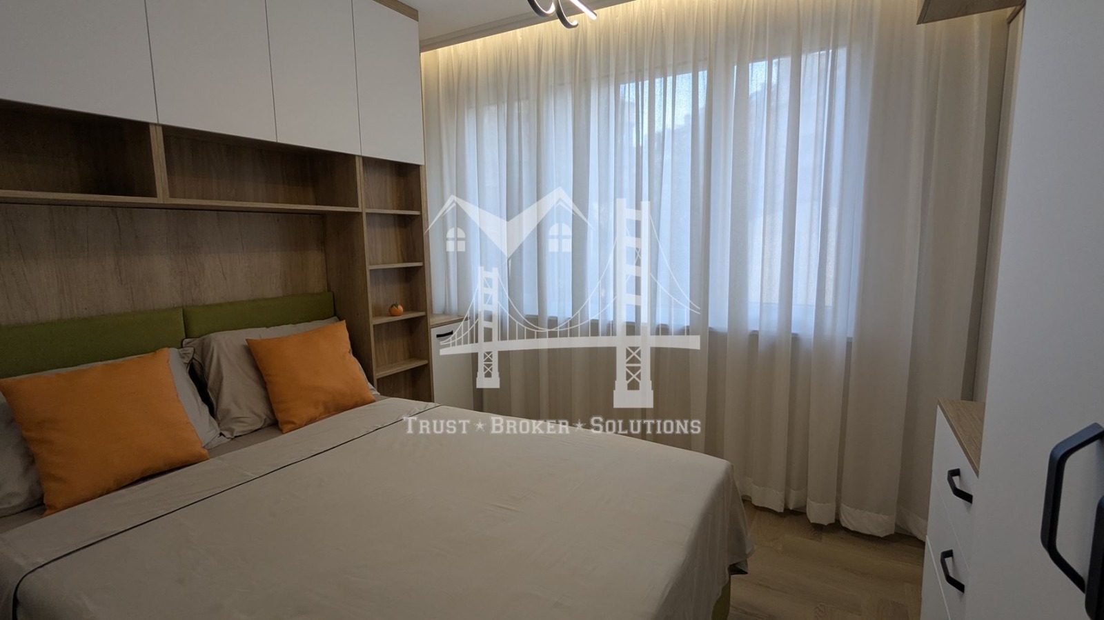 Продава 4-СТАЕН, гр. София, Оборище, снимка 9 - Апартаменти - 53486327