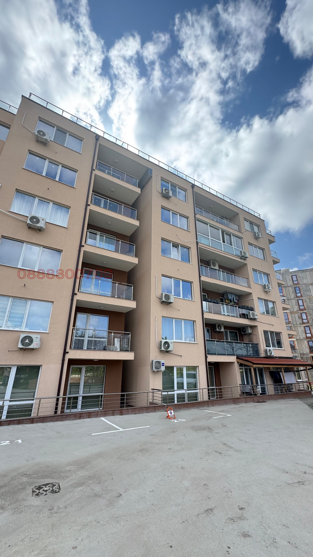 Продава ГАРАЖ, ПАРКОМЯСТО, гр. Варна, Владислав Варненчик 1, снимка 5 - Гаражи и паркоместа - 54448365