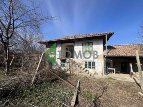 Casa Dragoevo, região Shumen 1