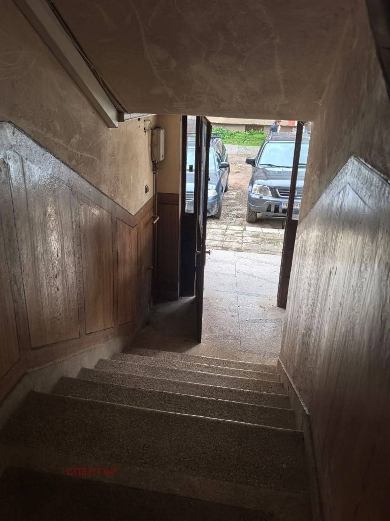 Продава  2-стаен град Перник , Център , 73 кв.м | 89091333 - изображение [5]