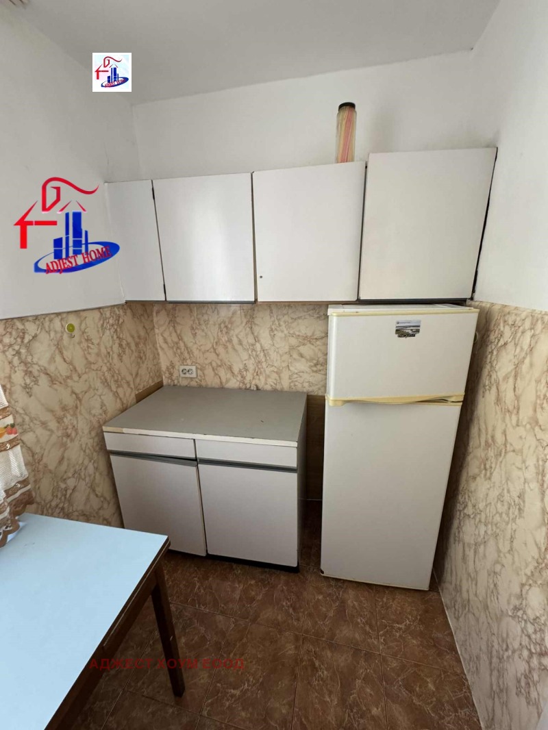 Продава 2-СТАЕН, гр. Шумен, Пазара, снимка 3 - Апартаменти - 53355609