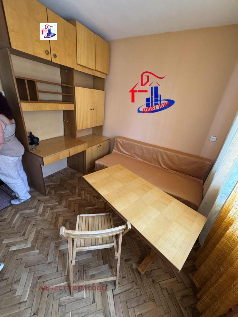 Продава 2-СТАЕН, гр. Шумен, Пазара, снимка 2 - Апартаменти - 53355609