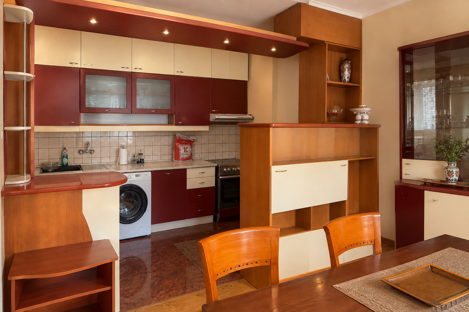 Продава 3-СТАЕН, гр. София, Център, снимка 2 - Апартаменти - 56271259