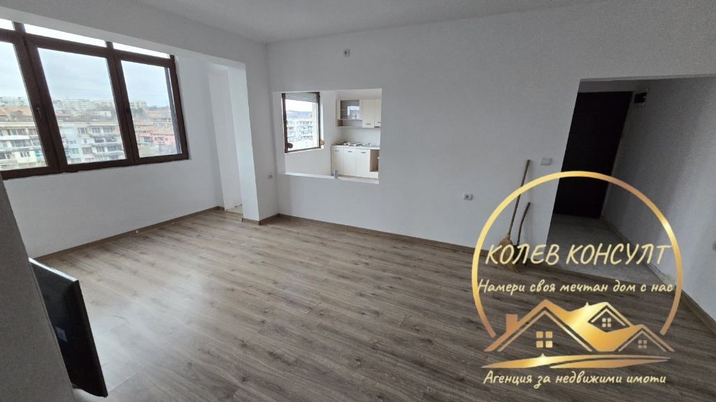 Продава 4-СТАЕН, гр. Хасково, Дружба 1, снимка 10 - Апартаменти - 53949555