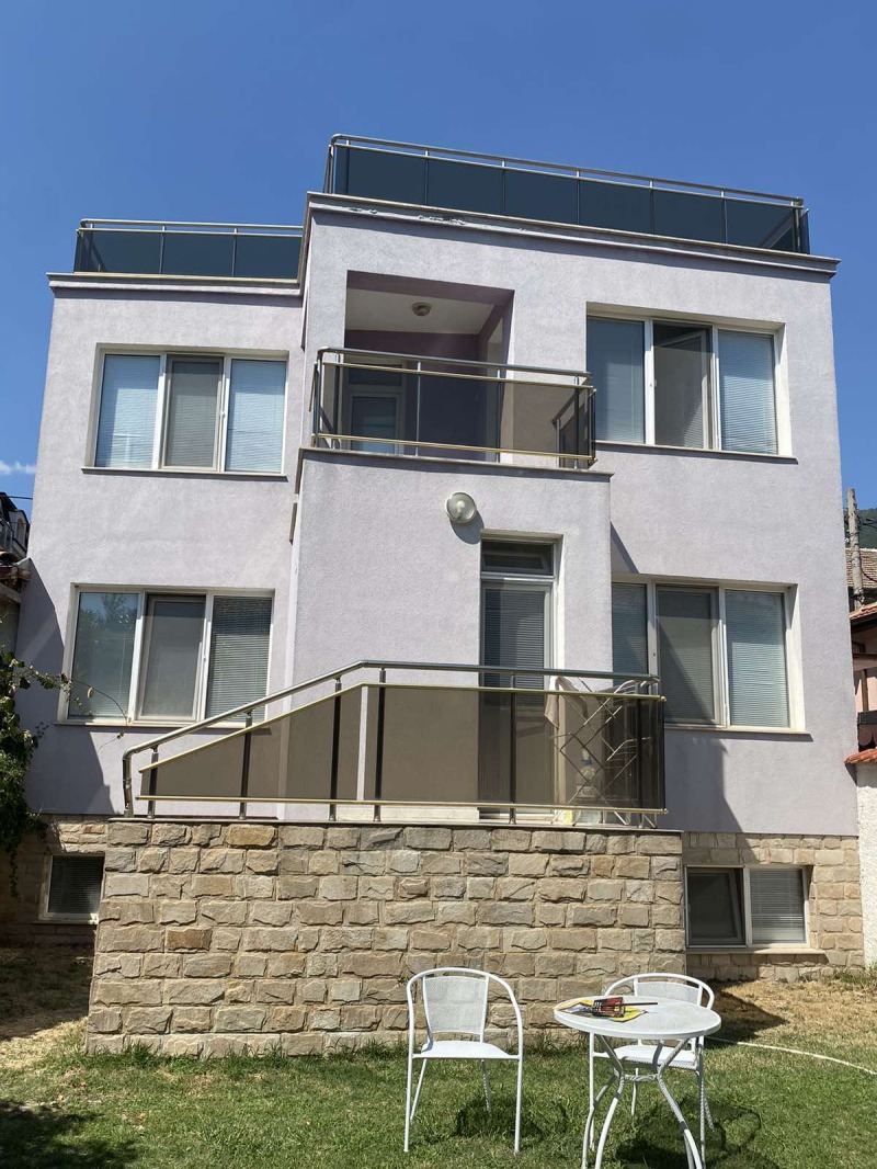 Продава КЪЩА в област Пловдив, гр. Карлово - 245 кв.м / 320 000 € » 625 865.60 лв., ИМОТ ИНВЕСТ