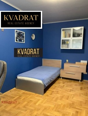 2 slaapkamers Briz, Varna 8