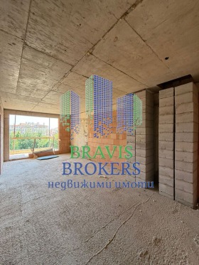 3 chambres Tsveten kvartal, Varna