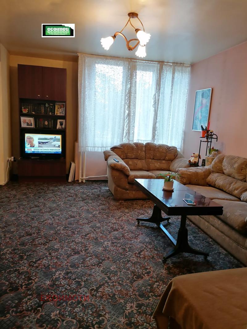 Продава 2-СТАЕН, гр. София, Зона Б-18, снимка 2 - Апартаменти - 55041643