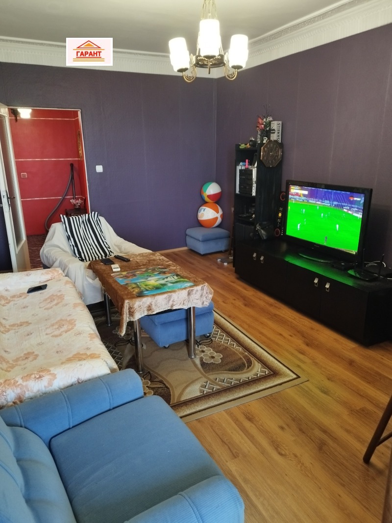 In vendita  2 camere da letto Pleven , Storgoziia , 75 mq | 38840937