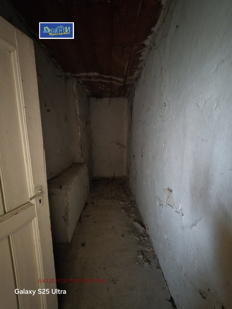 Продава КЪЩА, с. Ресен, област Велико Търново, снимка 11 - Къщи - 52812930