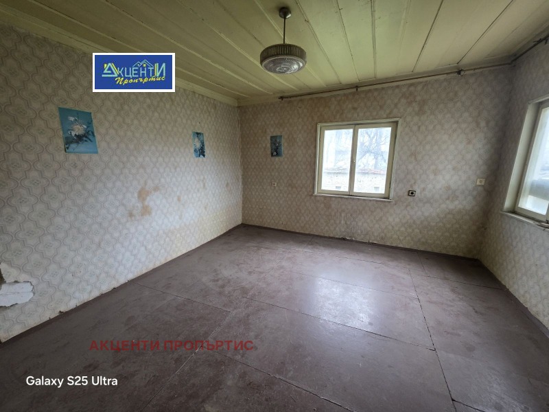 Продава КЪЩА, с. Ресен, област Велико Търново, снимка 10 - Къщи - 52812930