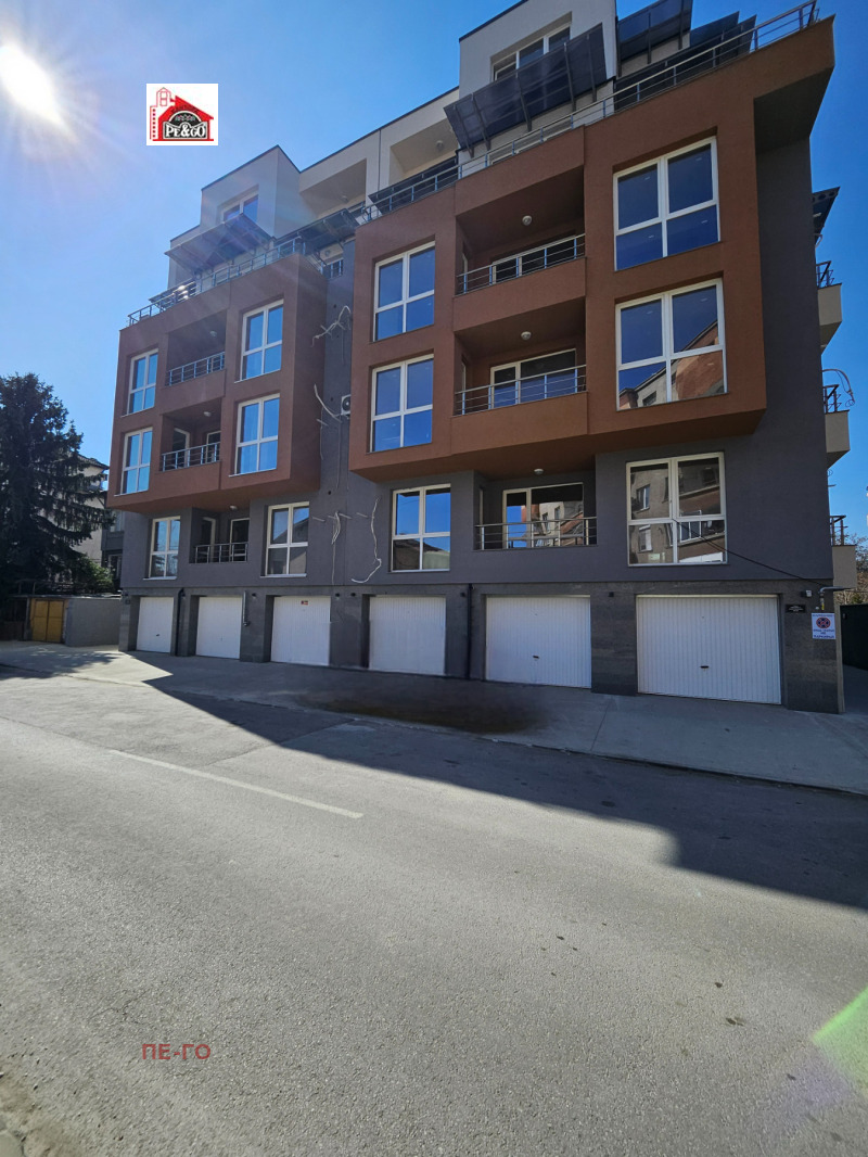 Продава 3-СТАЕН в град Пазарджик, Център - 98 кв.м / 132 000 € » 258 169.56 лв., ПЕ-ГО
