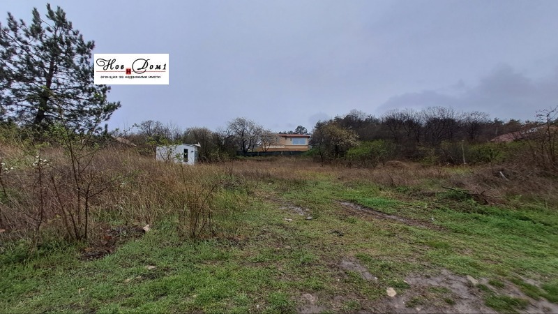 Продава ПАРЦЕЛ в област Добрич, с. Стражица - 1200 кв.м / 14 500 € » 28 359.54 лв., НОВ ДОМ 1