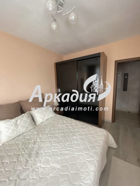 En venta  1 dormitorio Plovdiv , Jristo Smirnenski , 86 metros cuadrados | 92702425 - imagen [9]