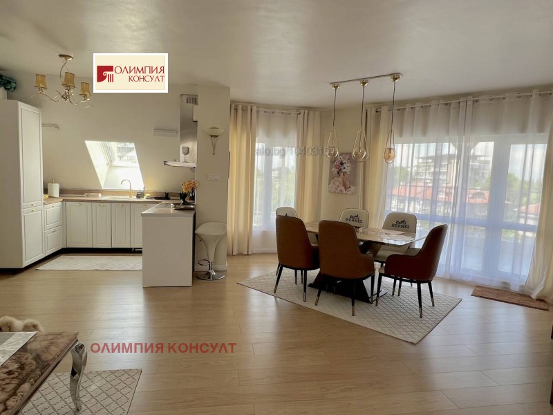 Продава  3-стаен, град Пловдив, Център •  305 000 EUR • ID 55046108 — holmes.bg - [1] 