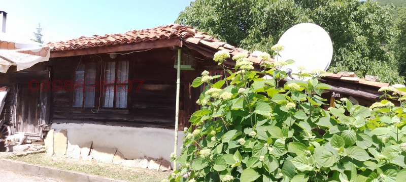 Продава КЪЩА, с. Жеравна, област Сливен