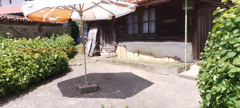 Продава КЪЩА, с. Жеравна, област Сливен, снимка 2 - Къщи - 52779500