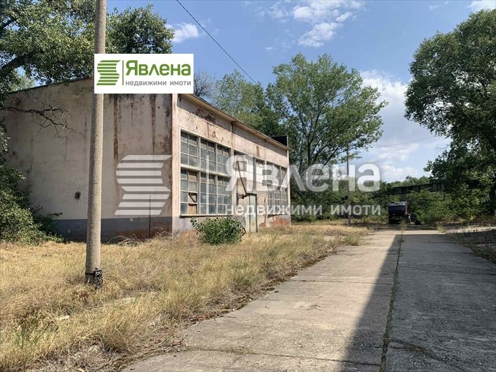 Eladó  Ipari épület Pazardzsik , Idealen centar , 30780 négyzetméter | 44215946 - kép [4]