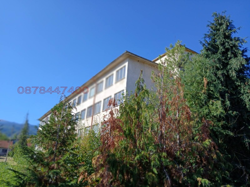 Продава  Хотел област София , гр. Долна баня , 5000 кв.м | 31173376 - изображение [5]