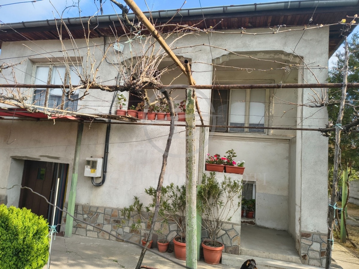 Продава КЪЩА, с. Цалапица, област Пловдив, снимка 2 - Къщи - 54275966
