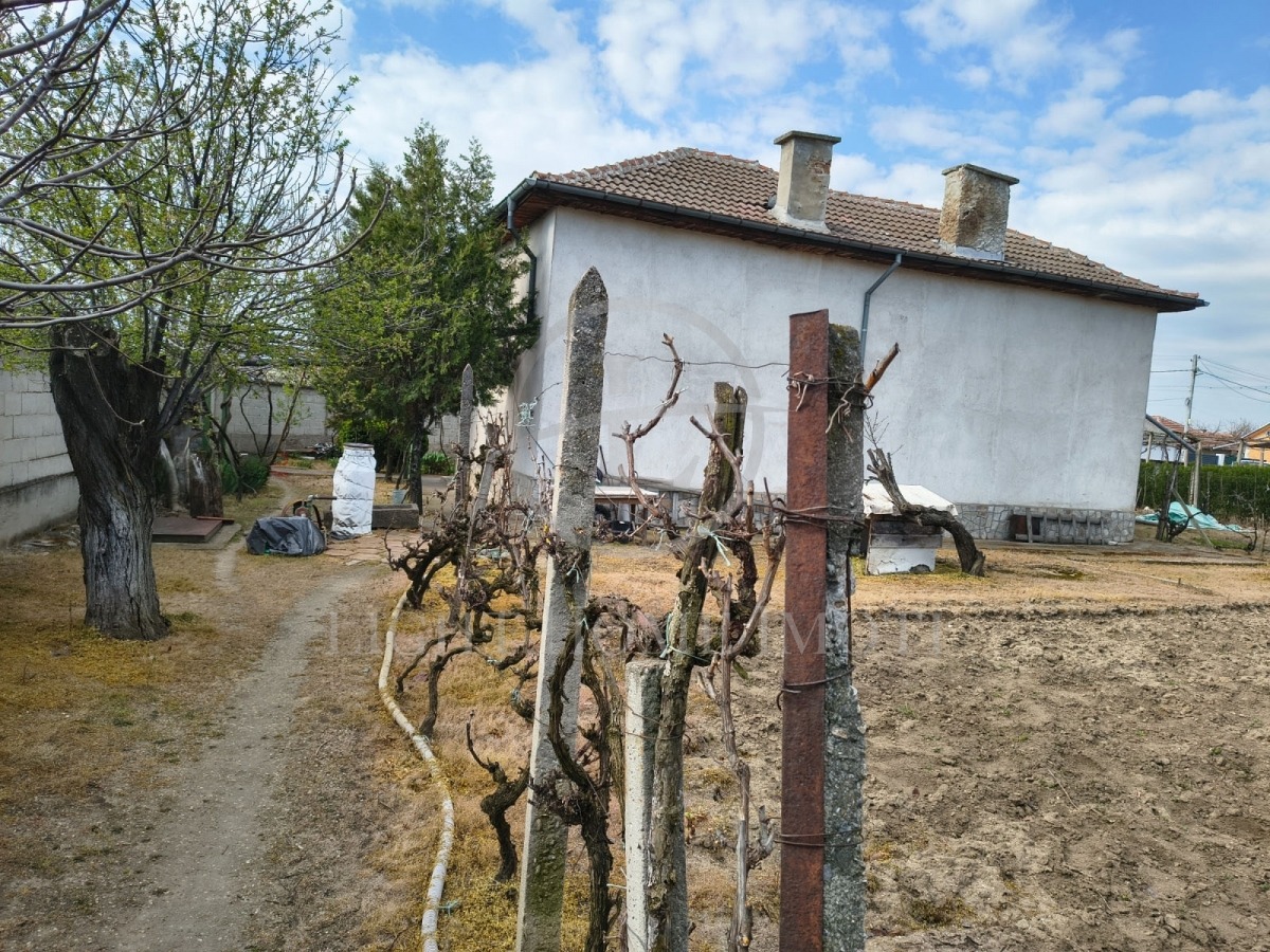 Продава КЪЩА, с. Цалапица, област Пловдив, снимка 7 - Къщи - 54275966