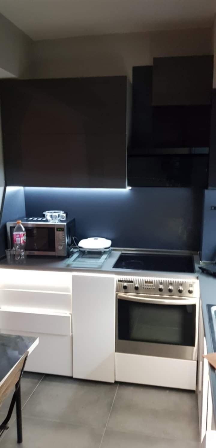Продава 3-СТАЕН, гр. София, Гоце Делчев, снимка 2 - Апартаменти - 54881851