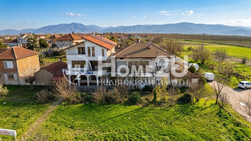 Продава КЪЩА в област Пловдив, с. Караджово - 413 кв.м / 135 000 € » 264 037.05 лв., ХОУМ ТУ Ю