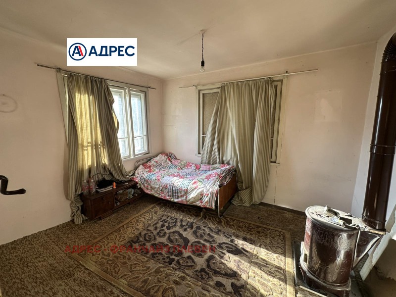 Продава КЪЩА, с. Комарево, област Плевен, снимка 5 - Къщи - 52872348